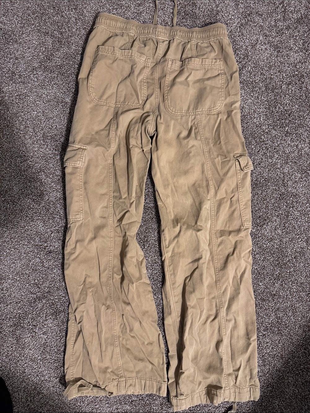 Relaxed Fit Cargo Pants in Khaki with Elastic Waist - Picture 4 of 6